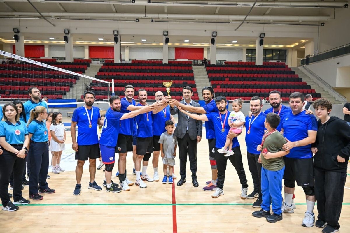 Akmonia Valilik Kupası Voleybol Turnuvası Sona Erdi