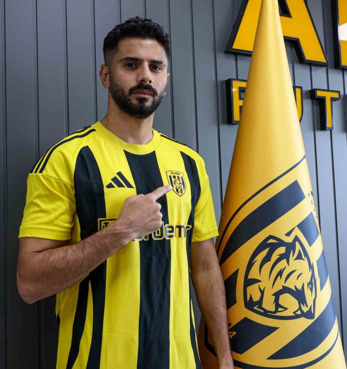 Aliağa FK’da iki ayrılık