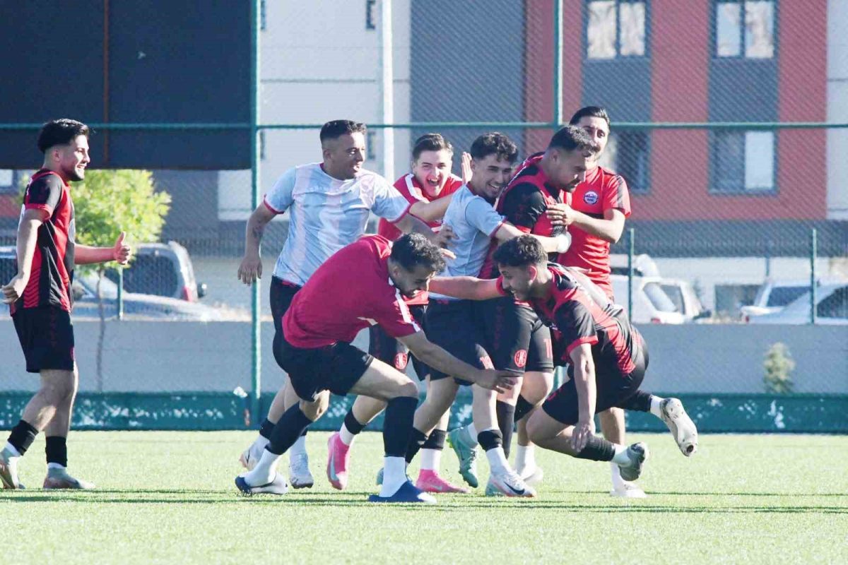 Ambar Kızılırmakspor Şampiyon Oldu