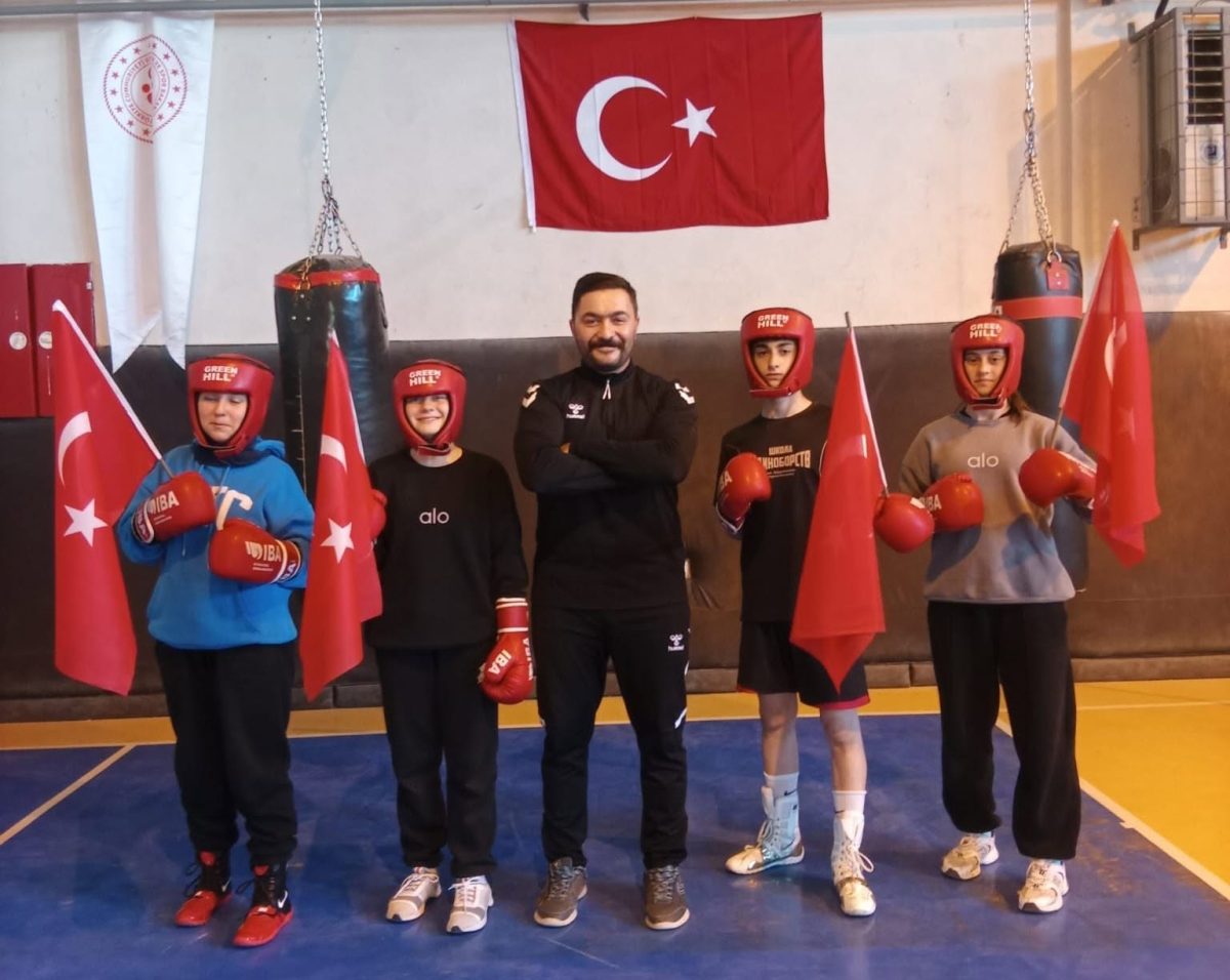 Arpalı'dan 4 Boksör Türkiye Şampiyonası Finallerinde