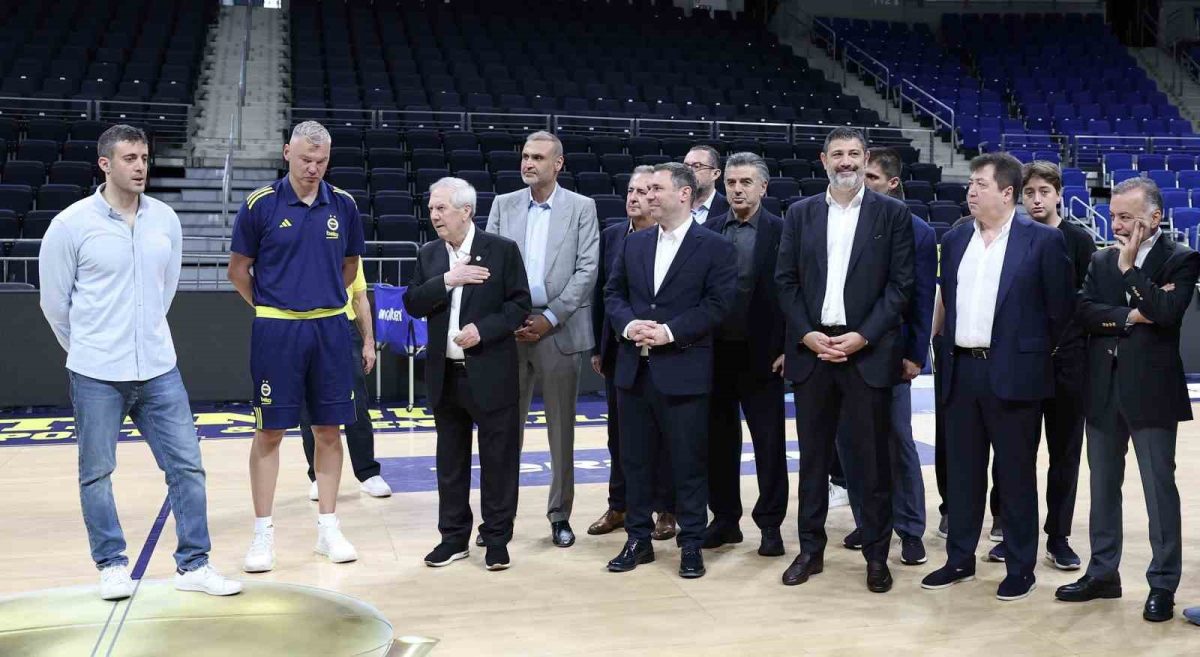 Aziz Yıldırım ve yönetim kurulundan, Fenerbahçe Beko’ya başarı dileği