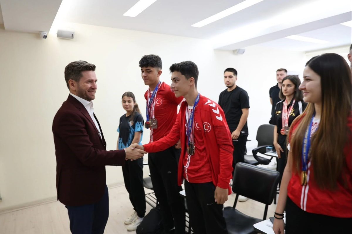 Başkan Kadir Tatık, Tavaslı Şampiyon Sporcuları Ağırladı - Foto 4