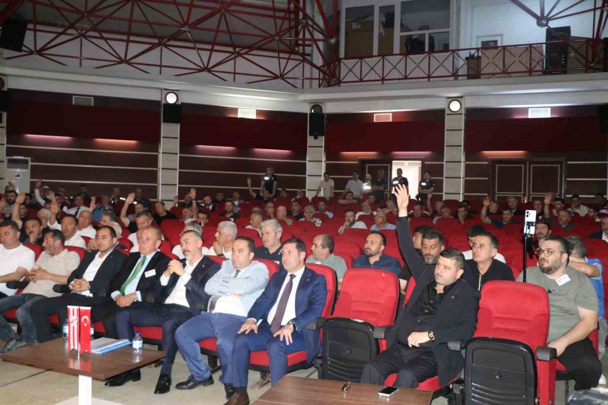 Boluspor'da Erdal Bayrak Yeniden Başkan Seçildi - Foto 4