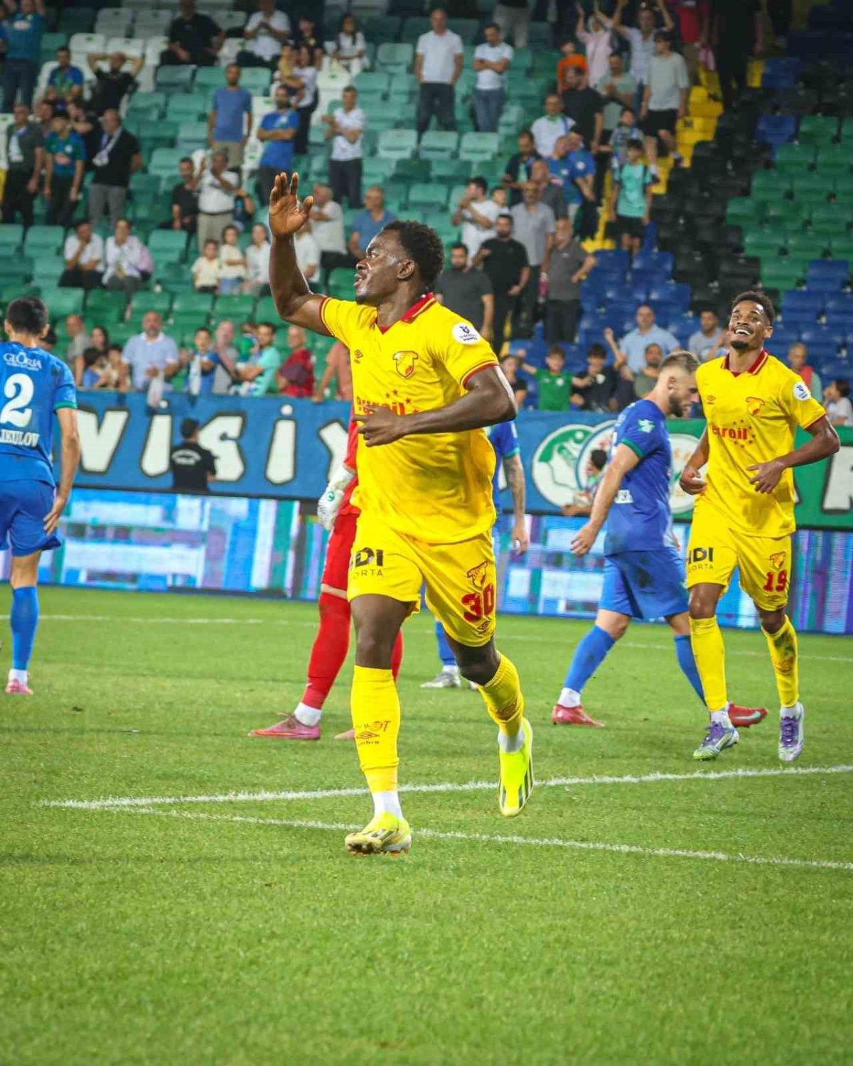 Coventry City, Göztepeli Anthony Dennis'e Talip Oldu - Foto 2