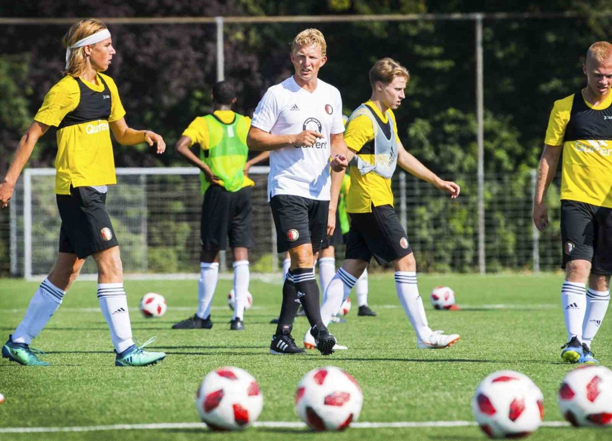 Dirk Kuyt, 11 yıl sonra Fenerbahçe’ye döndü