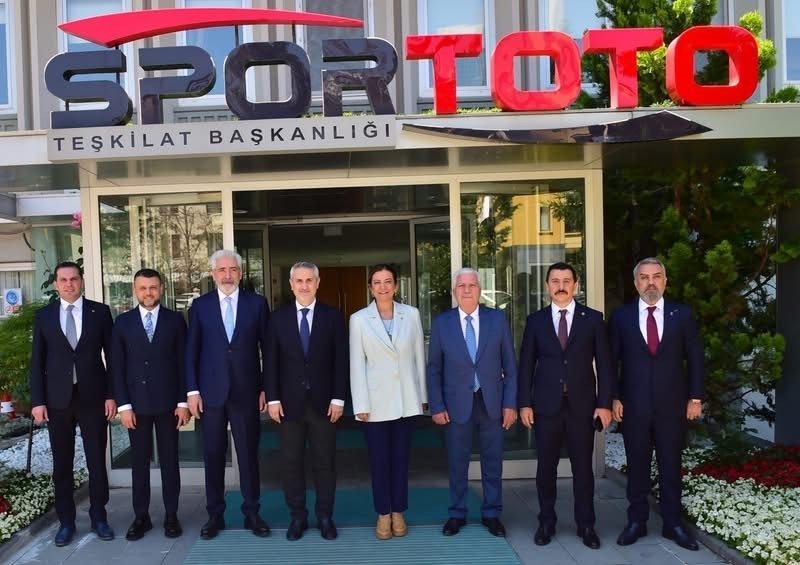 Diyarbakır'ın 5 İlçesine Yeni Spor Tesisleri Yapılıyor