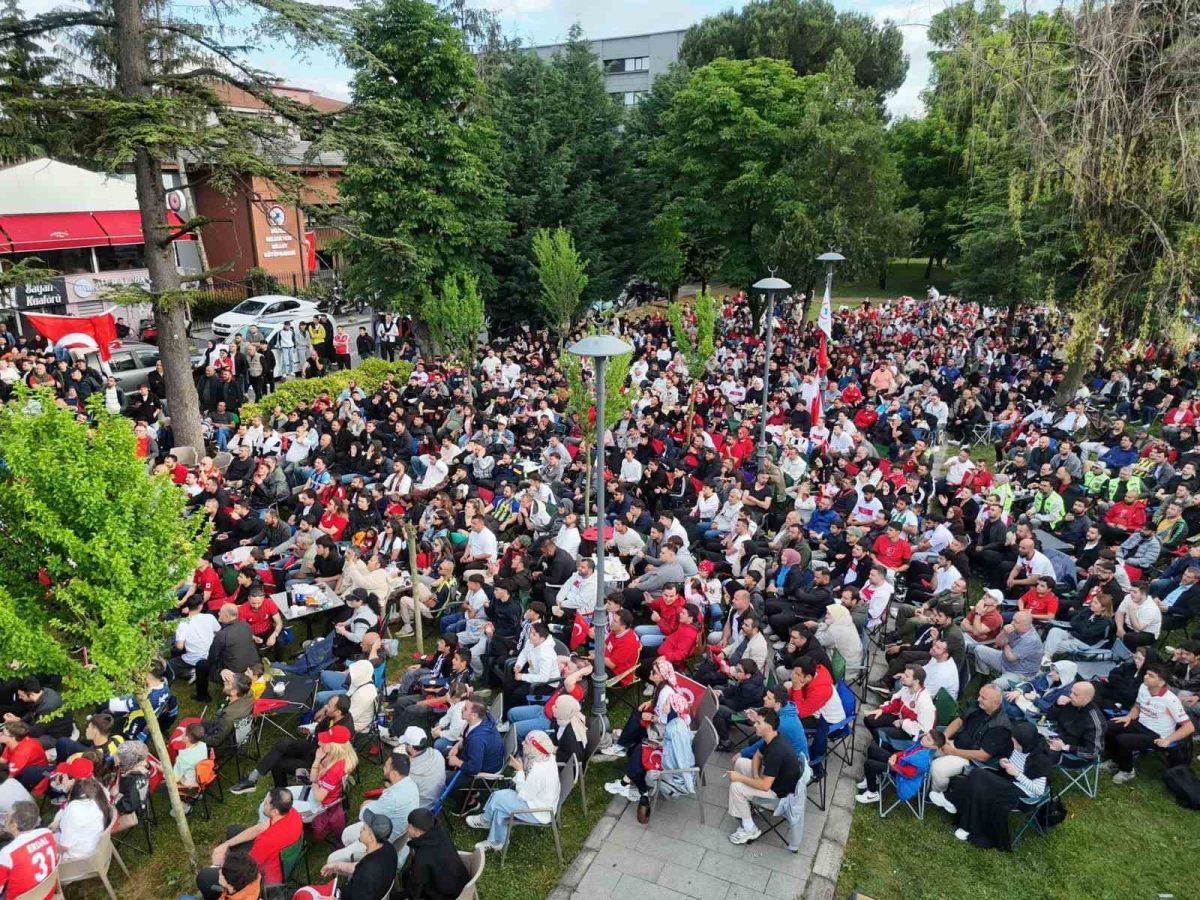 Düzce’de milli maç heyecanı - Foto 3