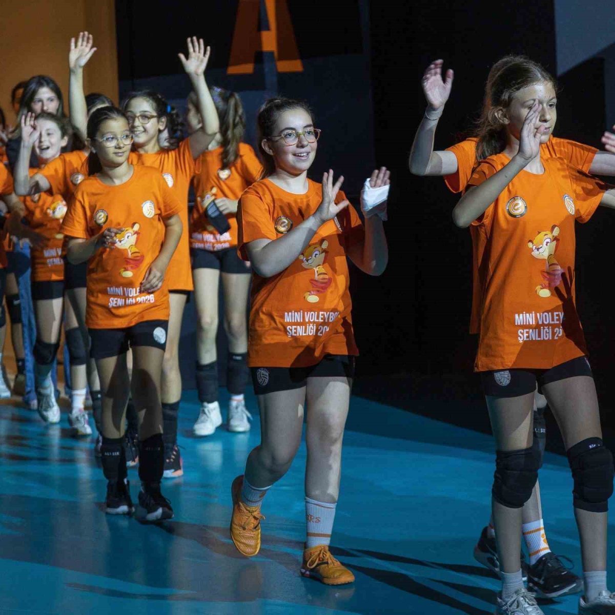 Eczacıbaşı Mini Voleybol Şenliği Gerçekleşti - Foto 5
