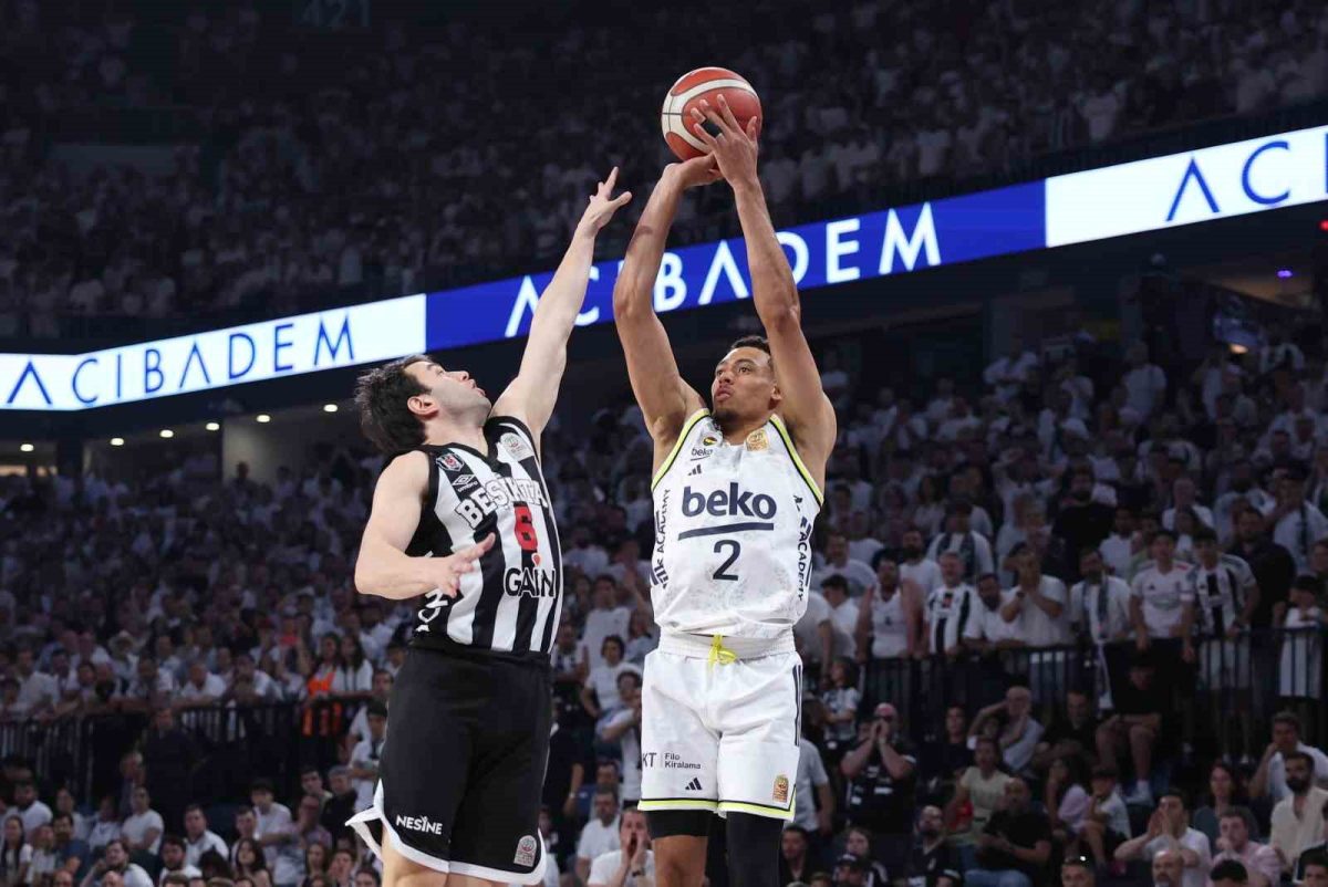 Fenerbahçe Beşiktaş'ı Deplasmanda Yendi, Seride 2-1 Öne Geçti - Foto 3