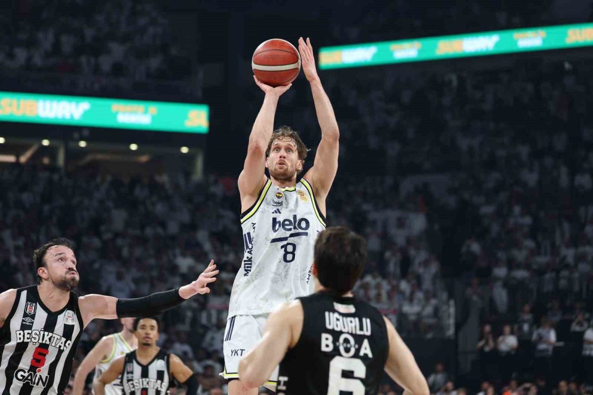 Fenerbahçe Beşiktaş'ı Deplasmanda Yendi, Seride 2-1 Öne Geçti - Foto 4