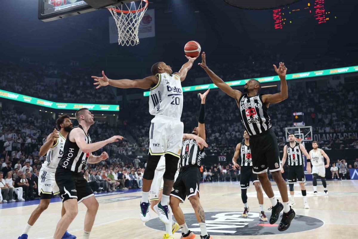 Fenerbahçe Beşiktaş'ı Deplasmanda Yendi, Seride 2-1 Öne Geçti - Foto 7
