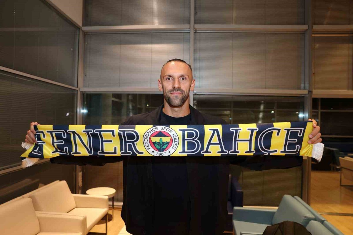 Fenerbahçe'nin Yeni Transferi Vedat Muriqi İstanbul'da - Foto 4