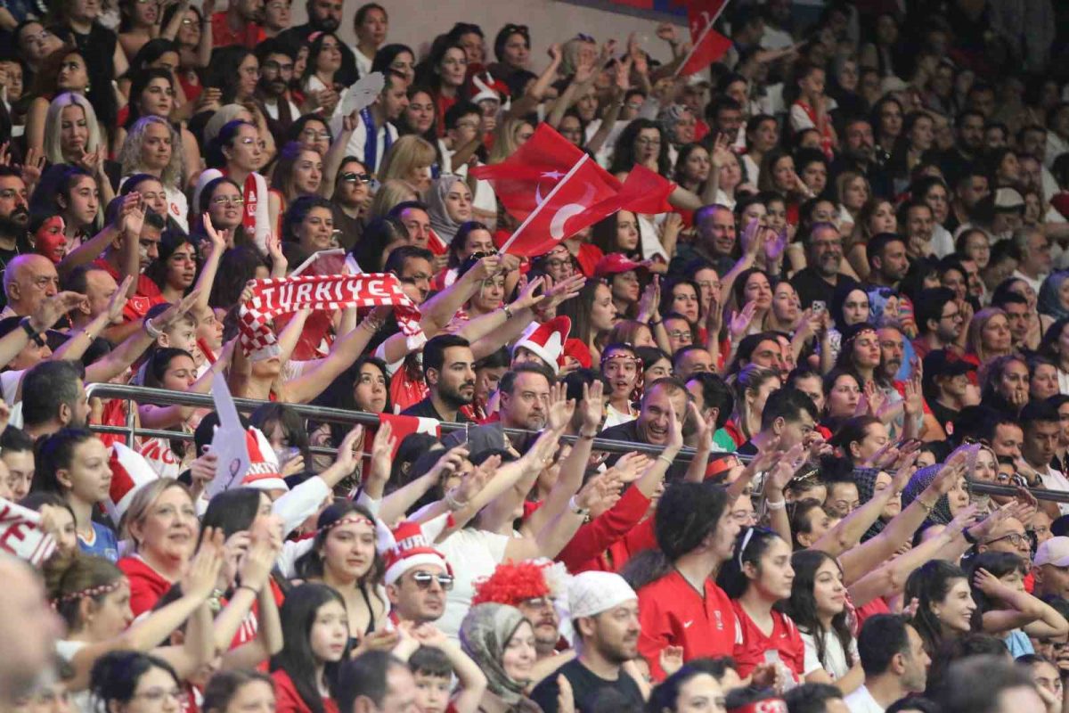 Filenin Sultanları Çin'i Devirdi: 3-2 - Foto 5