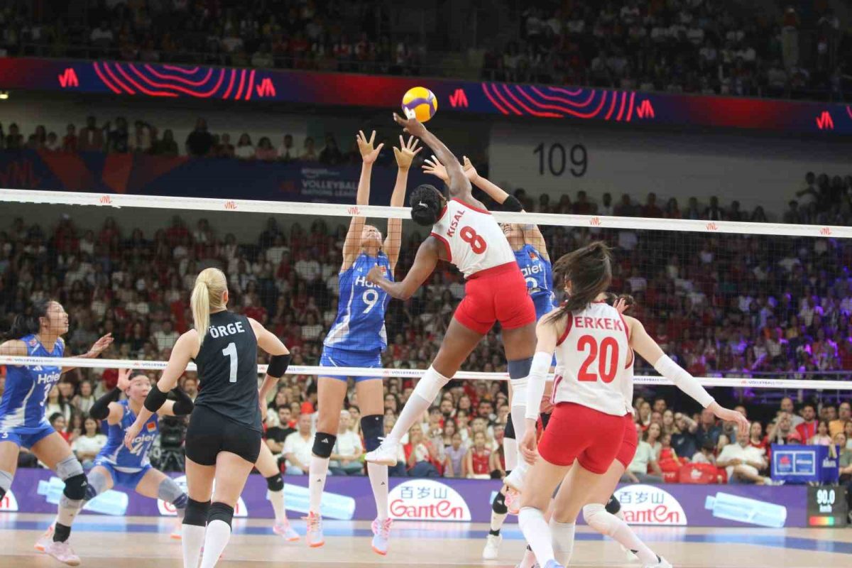 Filenin Sultanları Çin'i Devirdi: 3-2 - Foto 7