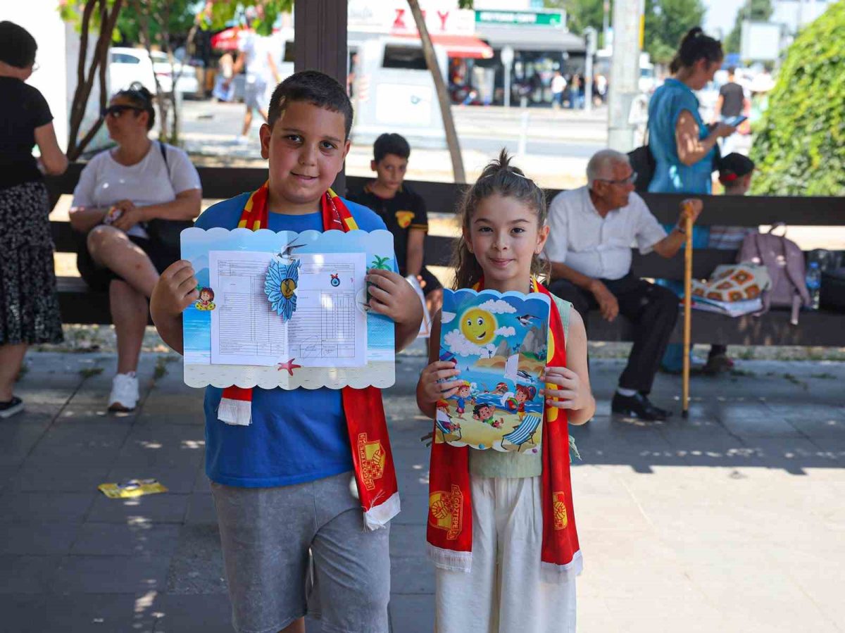 Göztepe'den Çocuklara Karne Hediyesi Etkinliği