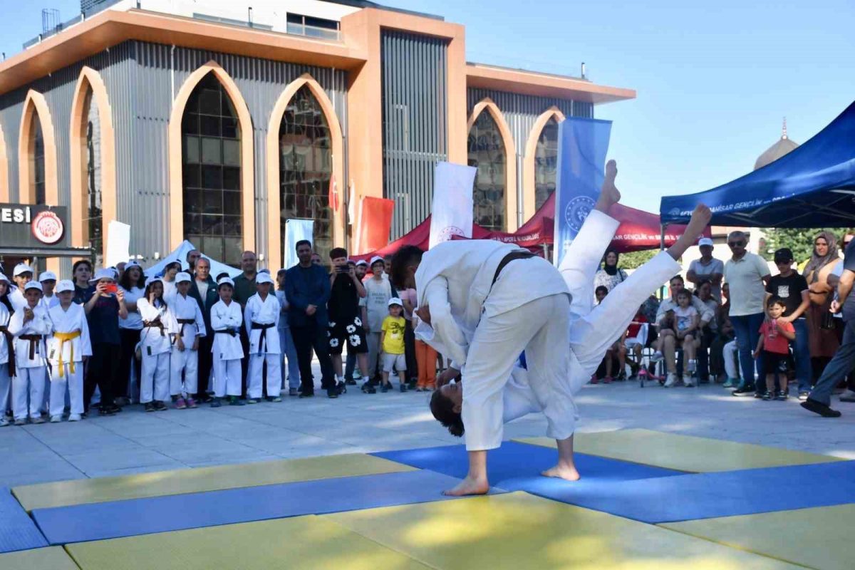 GSB Spor ve Engelsiz Spor Okulları Açıldı