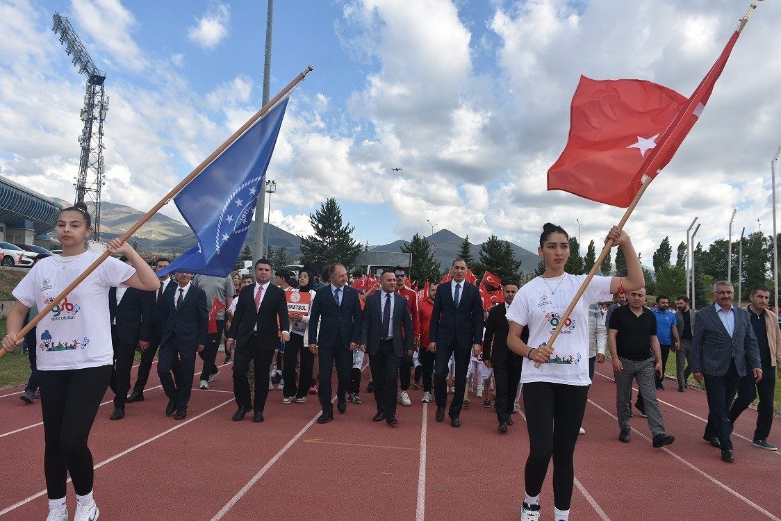 GSB’den davet: "Okullar bitti haydi çocuklar spora"