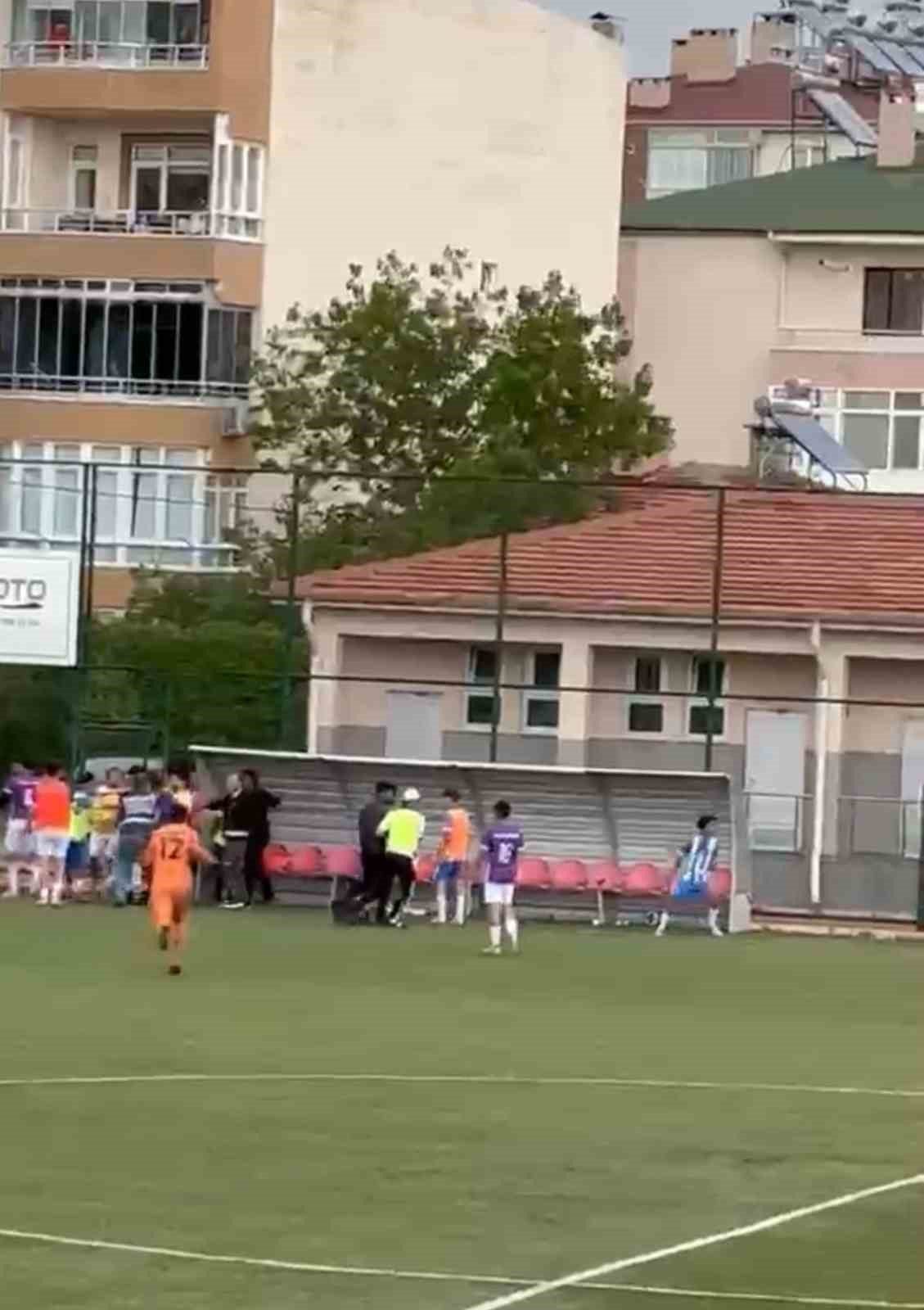 Kayseri'de Amatör Maçta Hakeme Saldırı: Maç Tatil Edildi - Foto 3