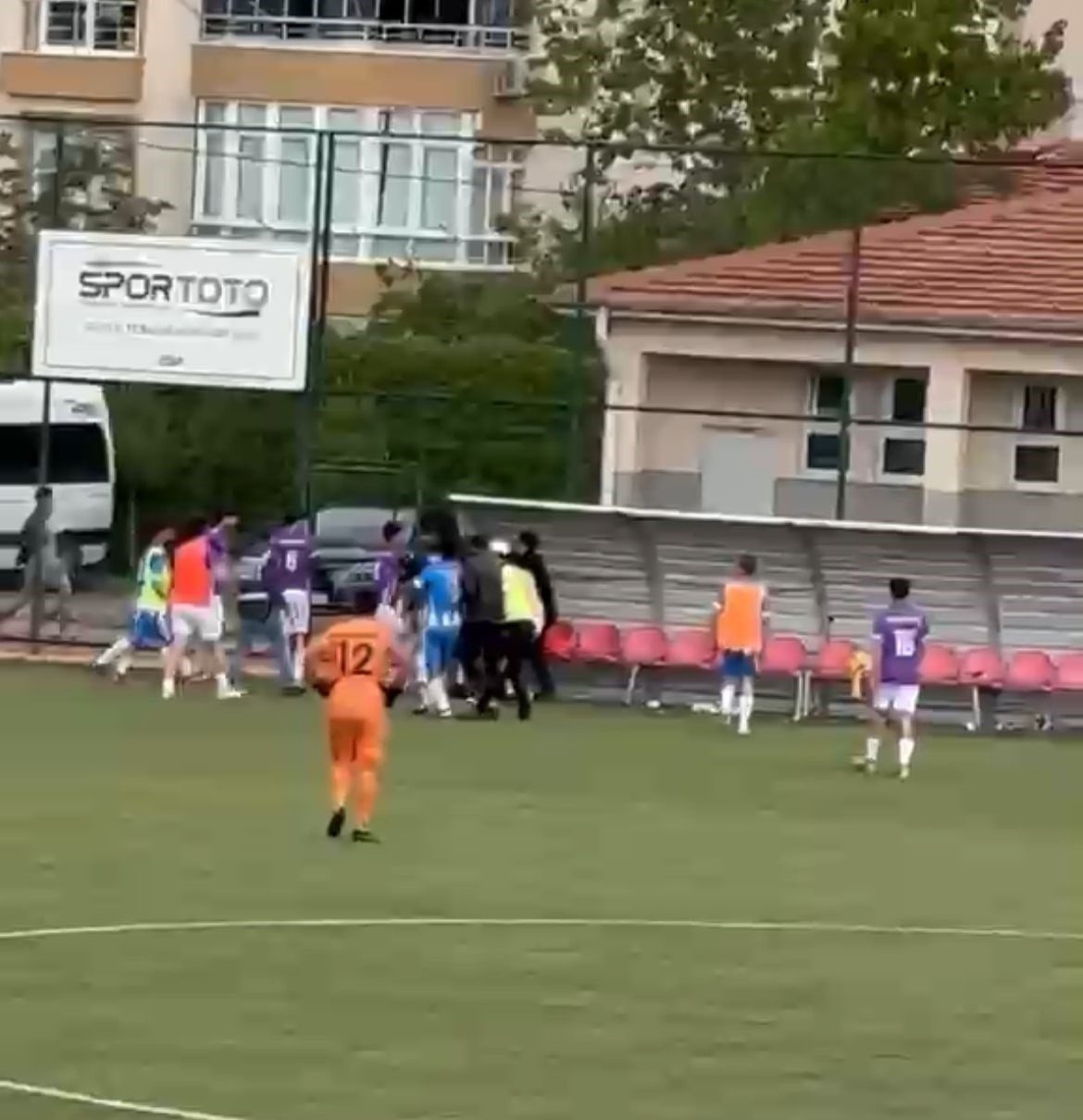 Kayseri'de Amatör Maçta Hakeme Saldırı: Maç Tatil Edildi - Foto 4