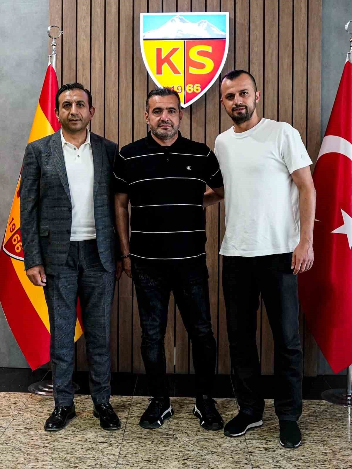 Kayserispor'da Alper Kelkitli ile Yollar Ayrıldı