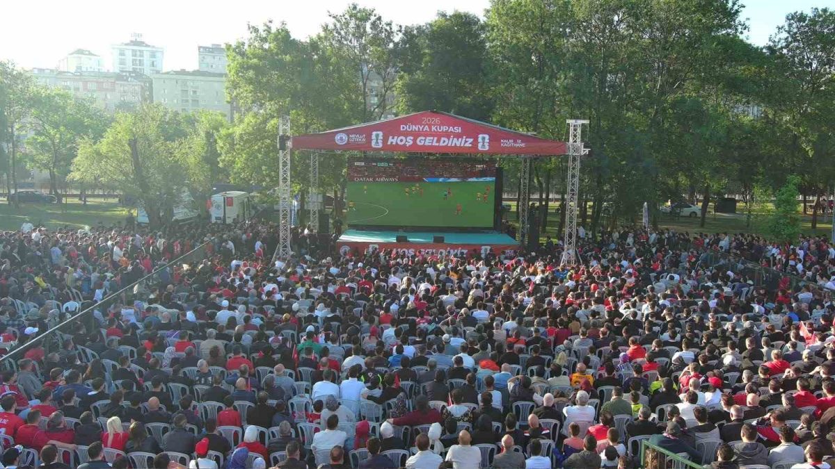Kâğıthane’de Dünya Kupası heyecanı dev ekranlarda yaşandı - Foto 3