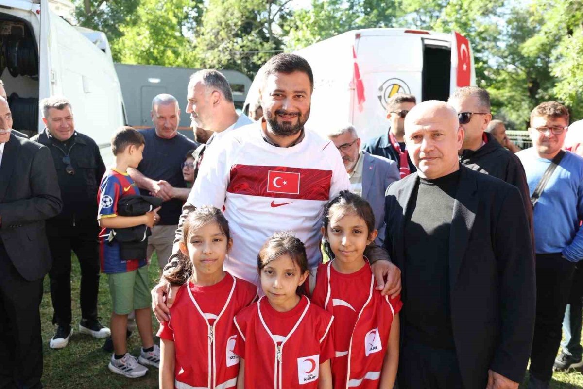 Kâğıthane’de Dünya Kupası heyecanı dev ekranlarda yaşandı - Foto 7