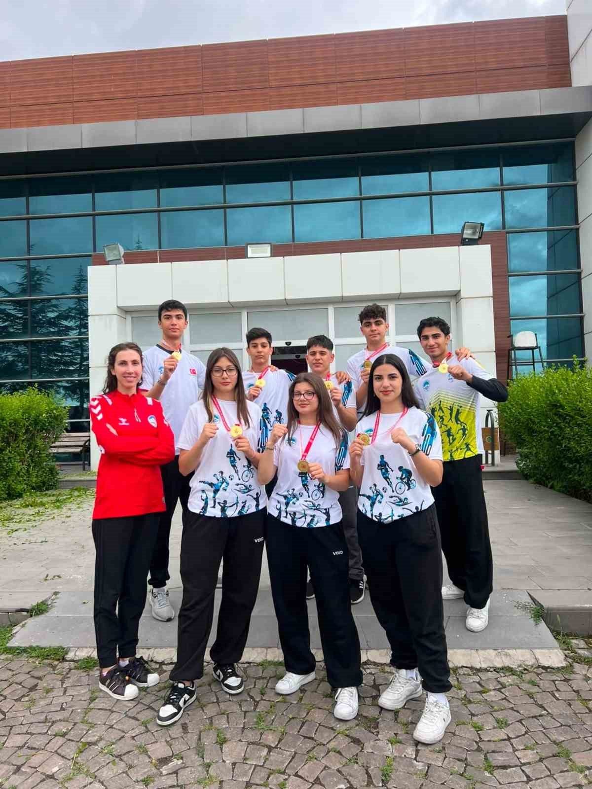 Kick boksta zirve Spor A.Ş.’nin