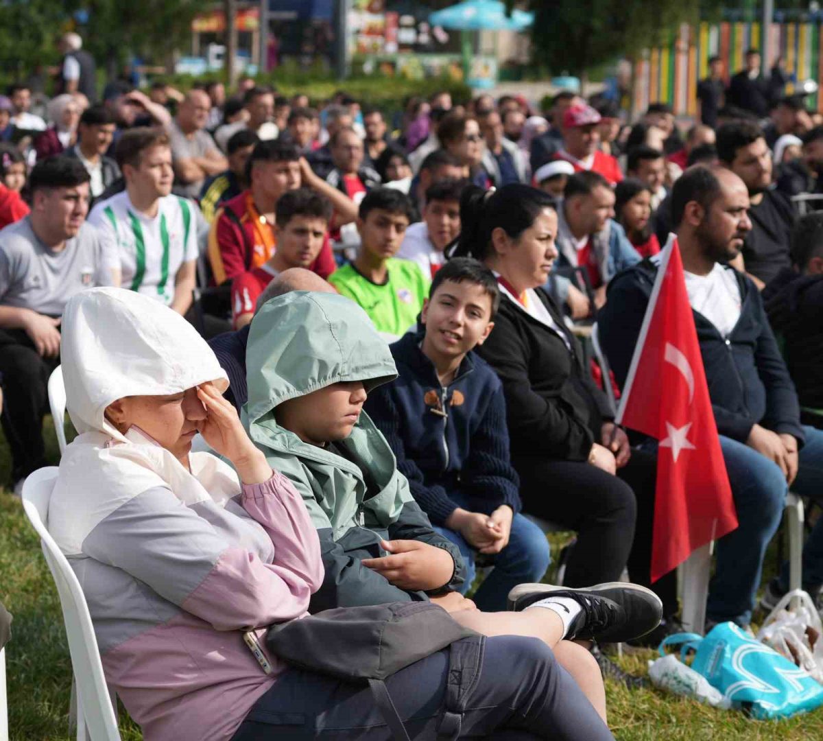 Kırıkkale’de gençler, ilk kez Dünya Kupası heyecanı yaşadı - Foto 5