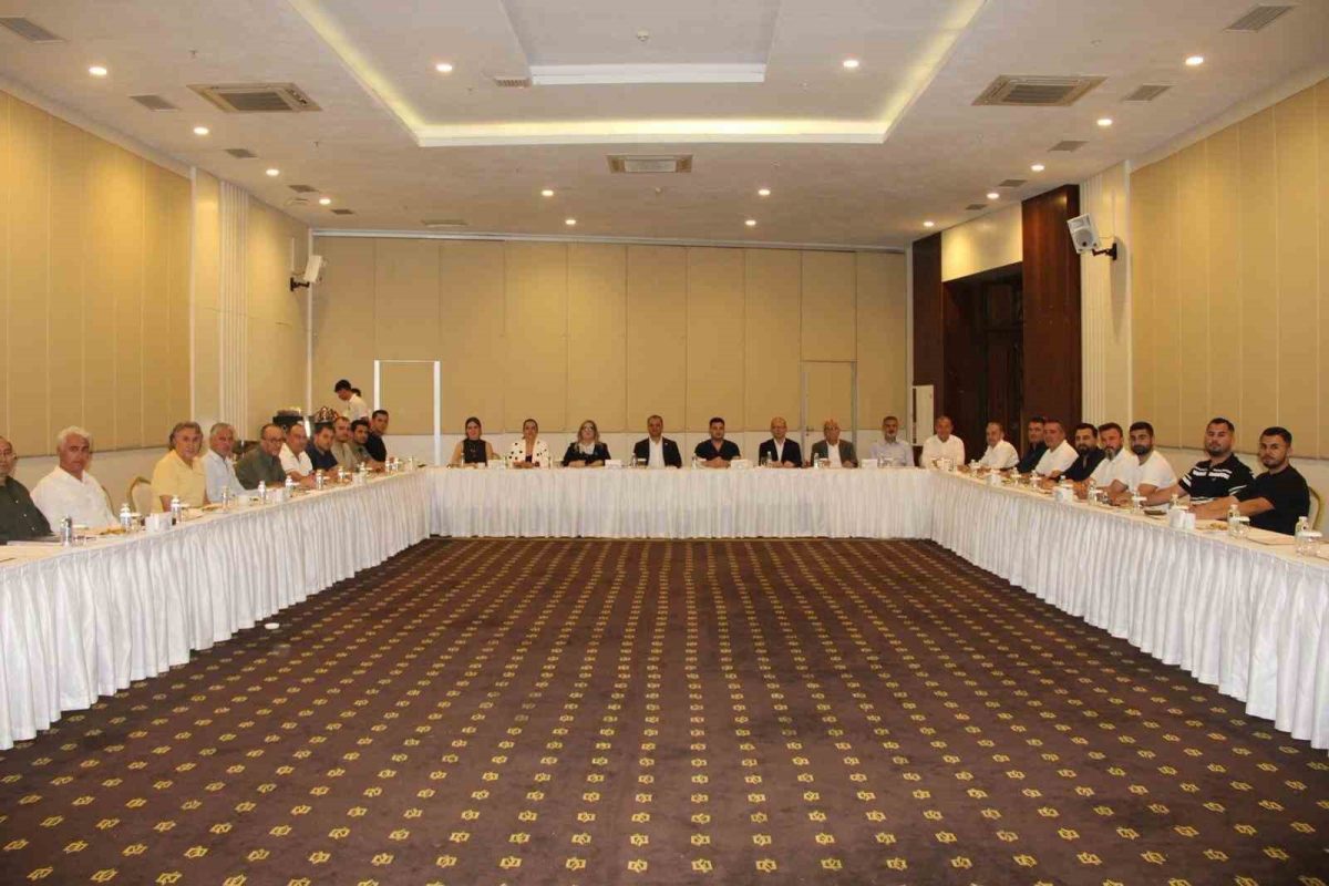 Muğlaspor Yönetimi İlk Toplantısını Yaptı - Foto 4