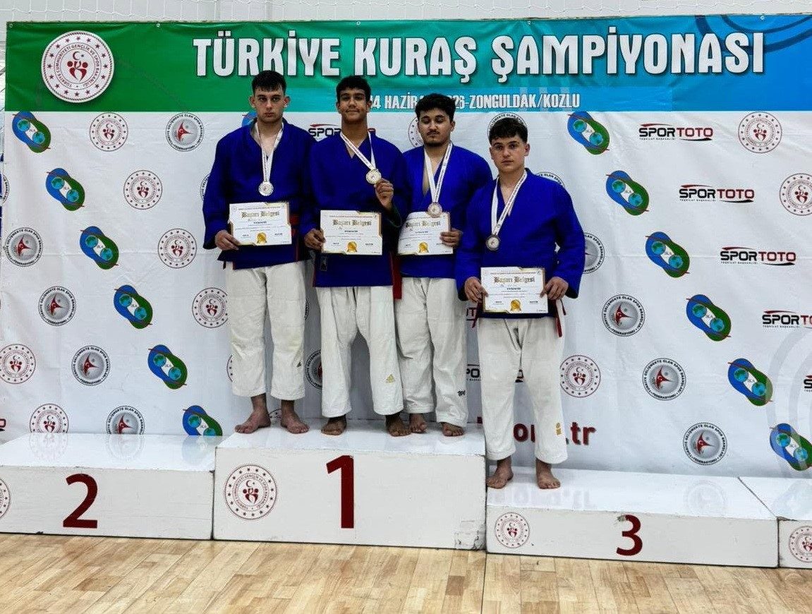 Mustafa Göde Kuraş'ta Türkiye Şampiyonu Oldu - Foto 3