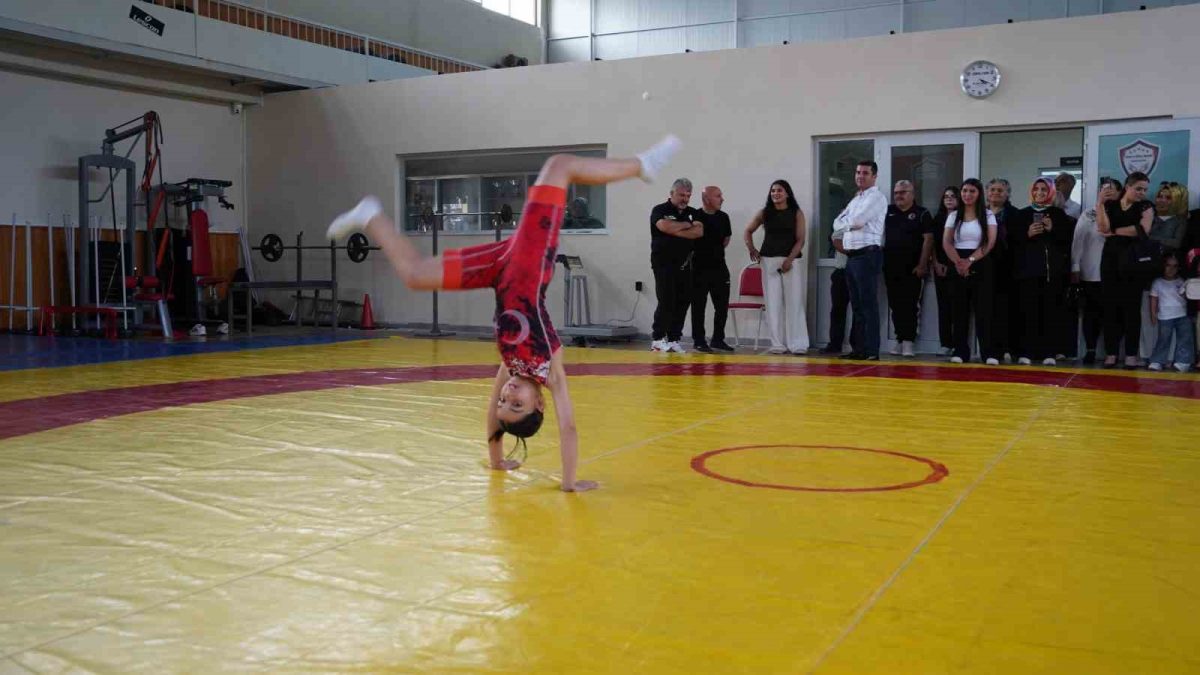 Nesrin Baş Tokatlı Kız Çocuklarına İlham Oluyor - Foto 8