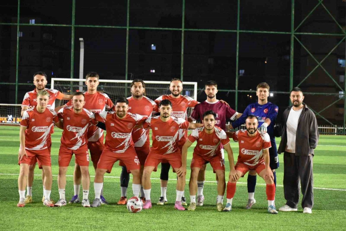 Major 1. Lig’de mücadele eden Niğde temsilcisi Ovalıbağ FK, şampiyonluk yolunda ilerliyor