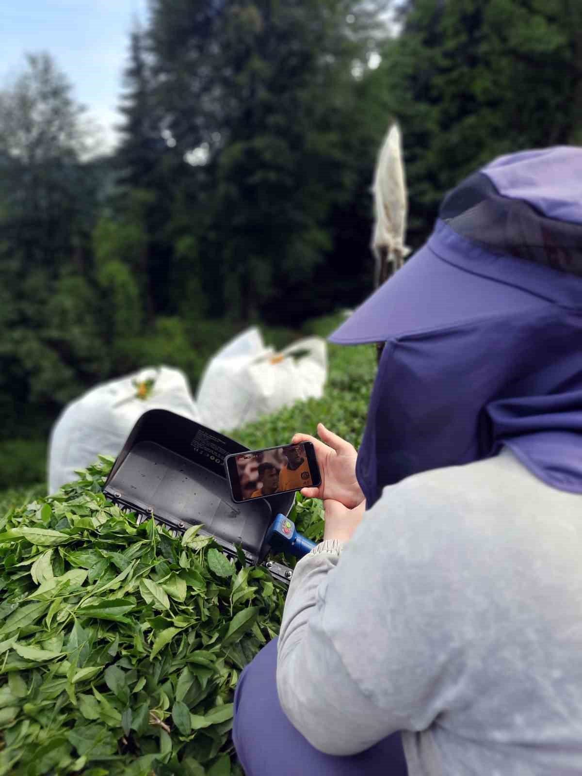 Rize’de çay bahçesinde milli maç heyecanı - Foto 3