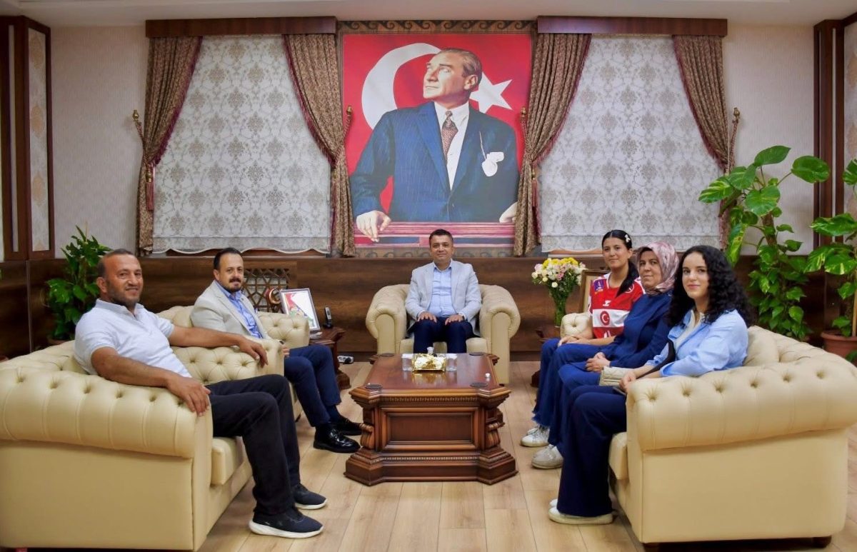 Sena Bayır U20 Hentbol Milli Takımı'na Seçildi - Foto 2