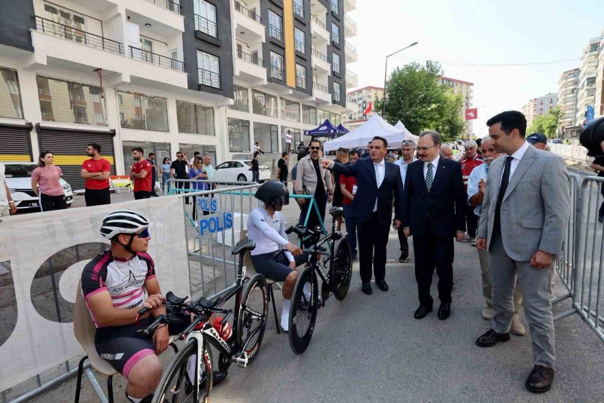 Siirt’te Türkiye Yol Bisikleti Şampiyonası heyecanı başladı