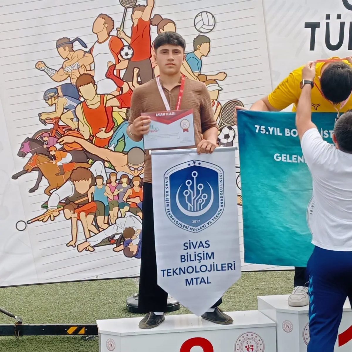 Sivaslı Okçu Abdurrahman Yunis Kantar Türkiye İkincisi