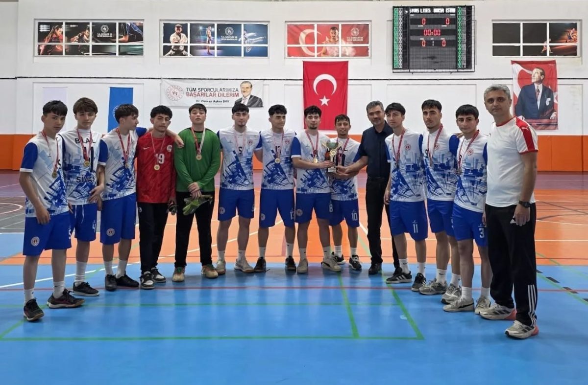 Sivas'ta Futsal Gençler B Şampiyonu Borsa İstanbul AL