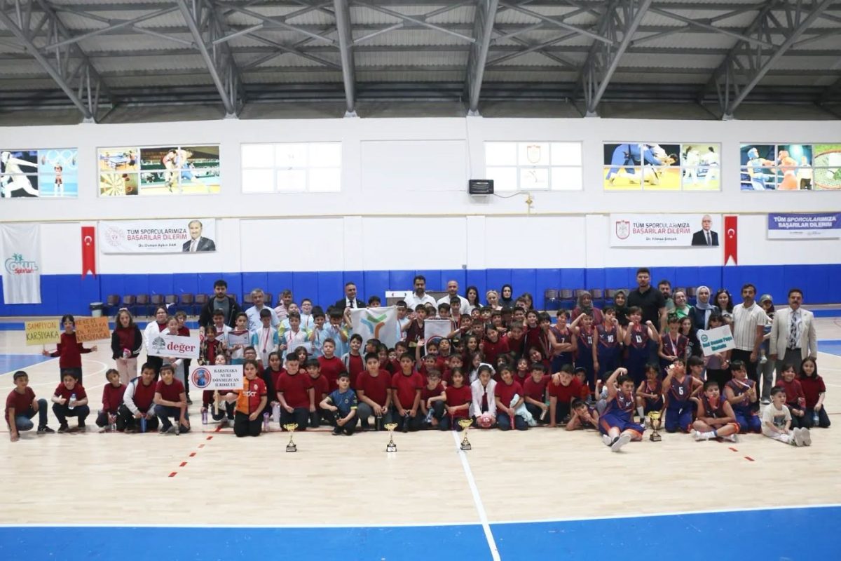 Sivas'ta Minikler Basketbol İl Birinciliği Tamamlandı - Foto 2