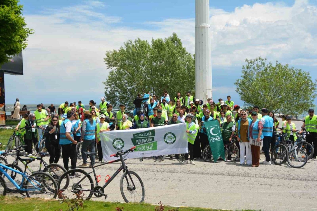 Tatvan’da pedallar sağlıklı yarınlar için çevrildi - Foto 5