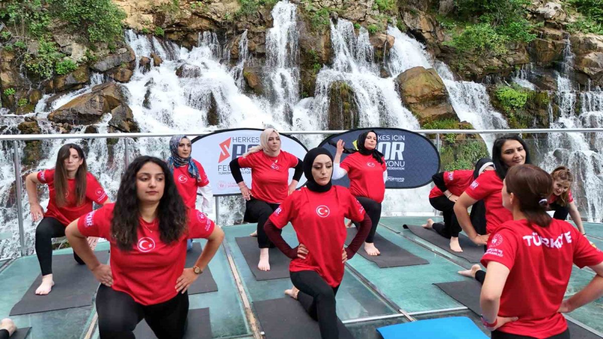 Tomara Şelalesi'nde Dünya Yoga Günü Etkinliği - Foto 3