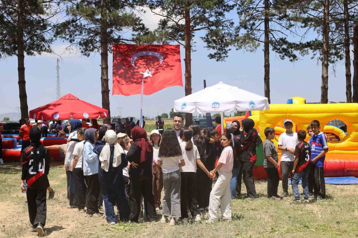Yahyalı ERVA Spor Kulübü Fidanlık'ta Buluştu