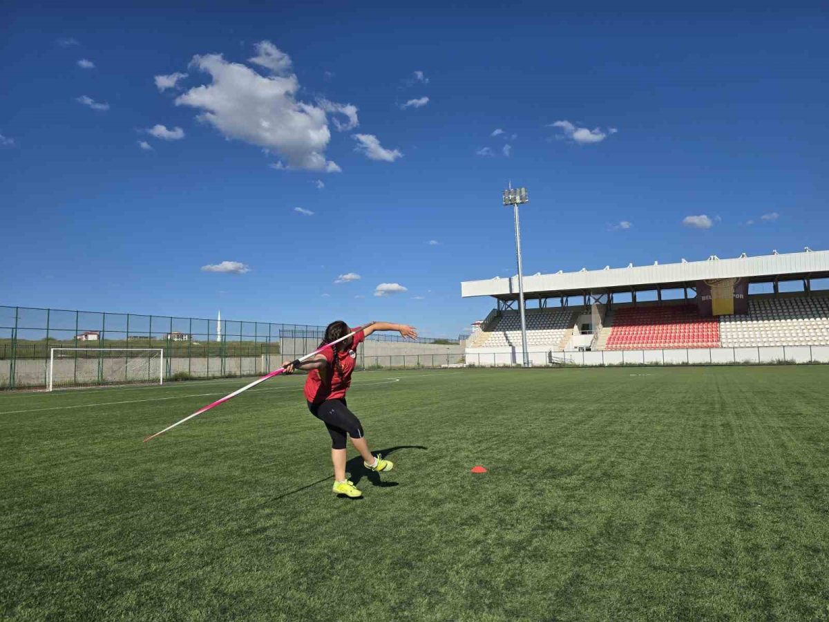 Yozgatlı Emine Nur Bektaş Atletizmde Kürsüye Çıktı - Foto 3