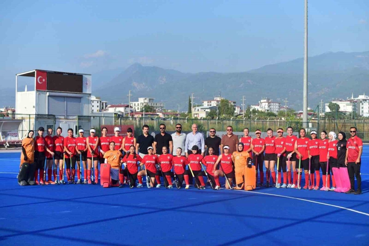 A Milli Kadın Hokey Takımı'nın Hedefi Avrupa Şampiyonluğu - Foto 6