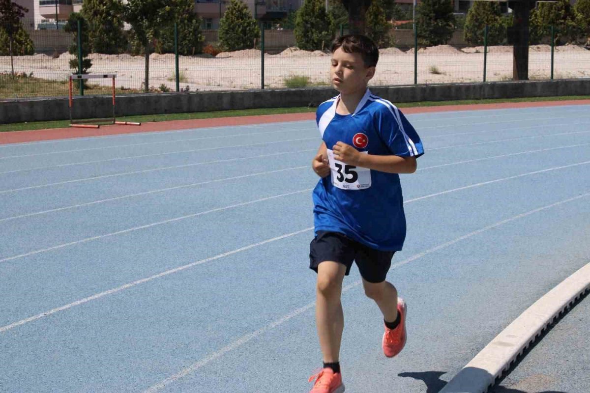 Afyonkarahisarlı sporculardan SOBE Otizm Spor Oyunları’nda madalya başarısı - Foto 2