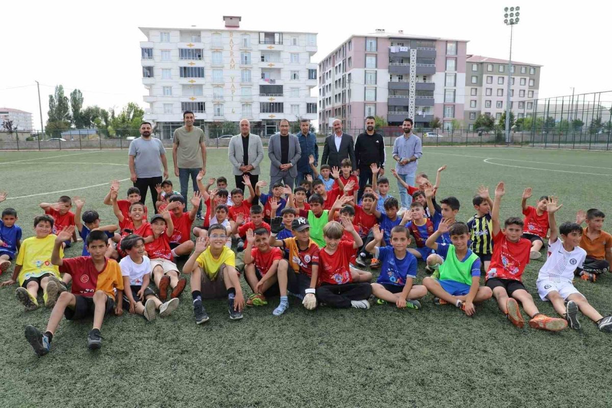 Ağrı’da Spor Devrimi: "7’den 70’e Zirveye" Projesi hedefleri ilk 6 ayda aştı - Foto 4
