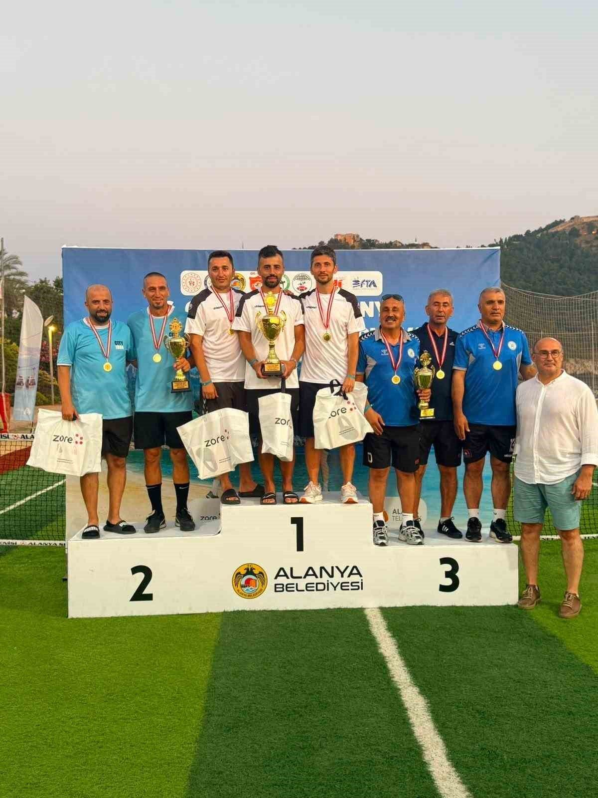 Alanya Futnet Ayak Tenisi Turnuvası Sona Erdi