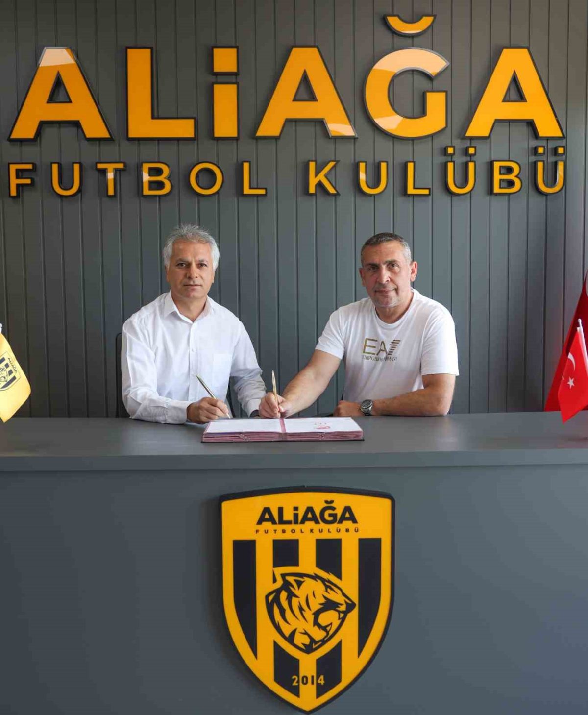 Aliağa FK'da Teknik Direktör Namet Ateş Oldu - Foto 2