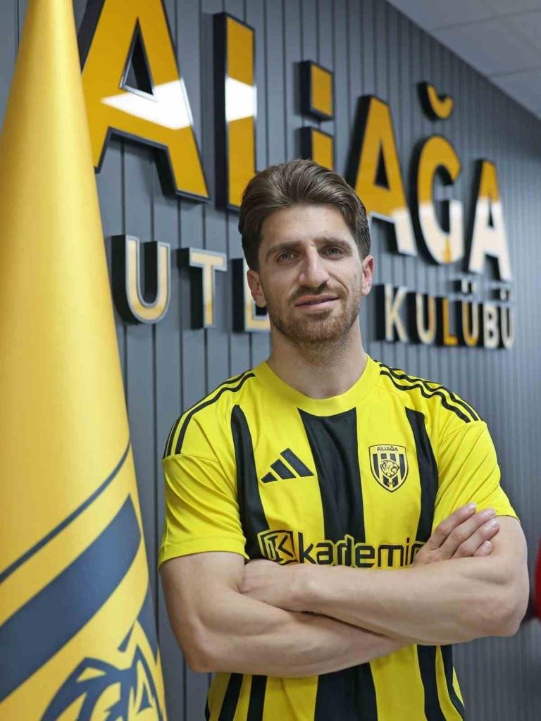 Aliağa FK'da Transfer Hareketliliği: Bir İmza İki Veda - Foto 5