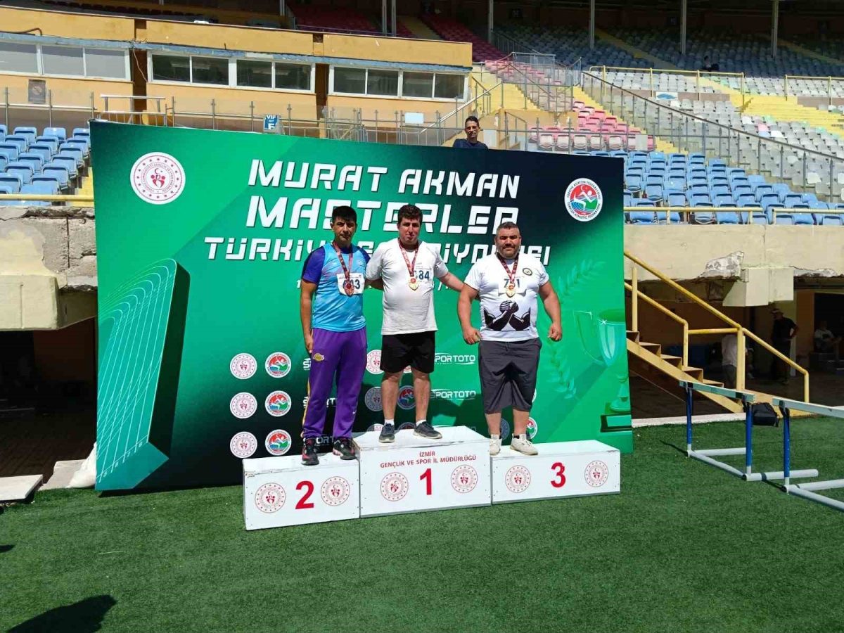 Alp Gökbora Ulubeli İzmir'de 4 Dalda Şampiyon Oldu - Foto 2