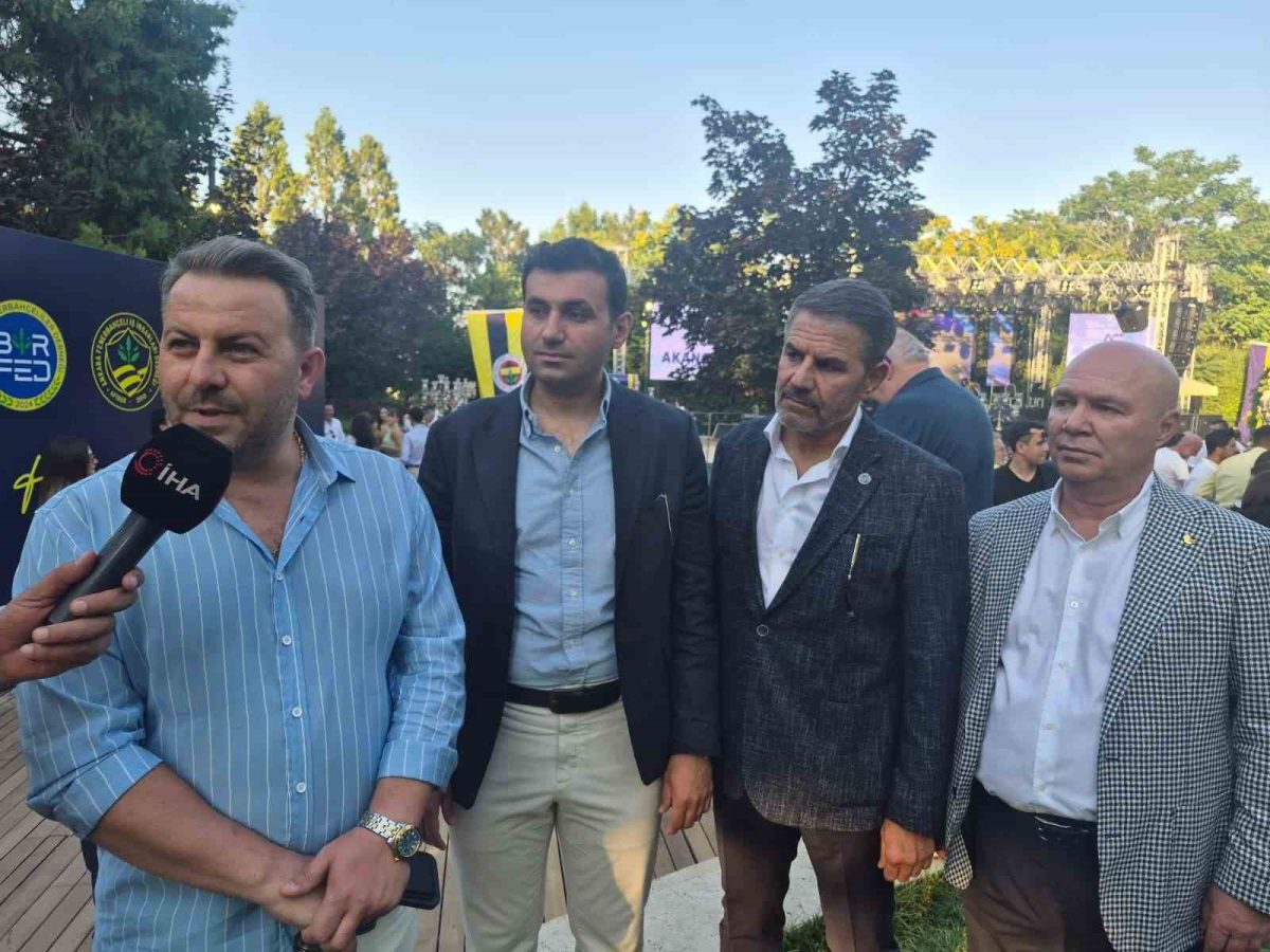 Ankara’da "19 Temmuz Dünya Fenerbahçeliler Günü" Kıraç konseriyle kutlandı - Foto 2